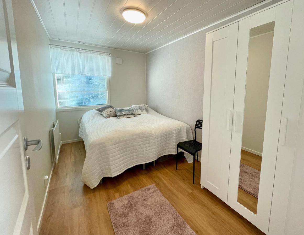 Cozy Renovated House With A Lot Of Parking Space. 하파란다 외부 사진